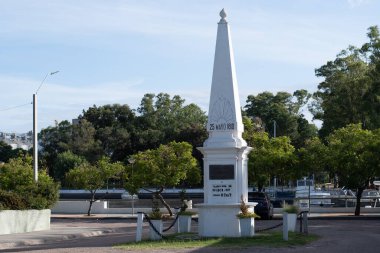 Darsena higueritas, Nueva palmira, uruguay - Mart 16, 2025: Parktaki anıt