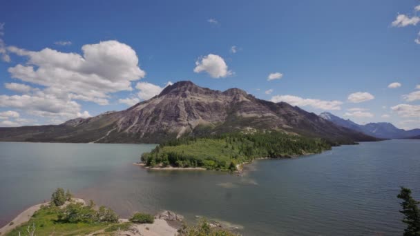 Zeitraffer Sommer Waterton Lakes Nationalpark Kanada — Stockvideo