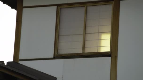 Feche Uma Janela Uma Casa Japonesa Tradicional Movimento Lento — Vídeo de Stock