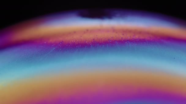 泡沫液面在抽象模式下流动的活泼色彩 — 图库视频影像