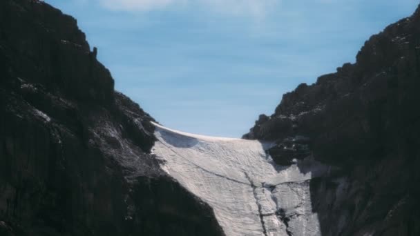Vrchol Ledovcové Hory Ozářený Slunečním Světlem Kanadských Skalistých Horách Zpomalený — Stock video