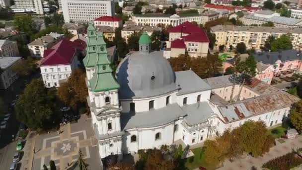 Luchtfoto Kathedraal Lake Kade Ternopil Oekraïne — Stockvideo