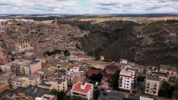 Matera Italien Die Altstadt Ist Den Fels Gehauen Sommertag Luftaufnahme Stockvideo
