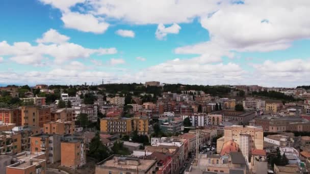 意大利马特拉 这座城市的旧部分被刻在岩石上 空中景观 免版税图库视频