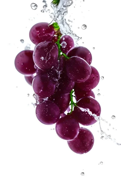 beyaz arkaplanda su damlaları