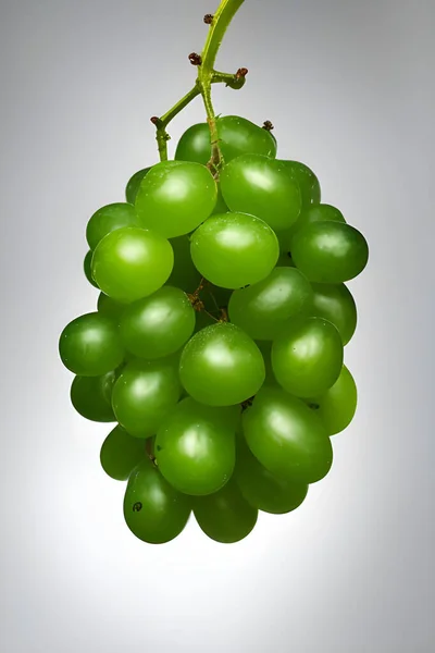 Beyaz Arkaplanda Yeşil Üzümler — Stok fotoğraf