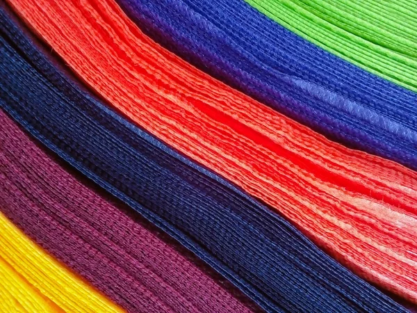 Renkli Dokumasız Kumaş Çanta Kenar Dokusu Çeşitli Renklerde Dokumasız Kumaşlardan — Stok fotoğraf