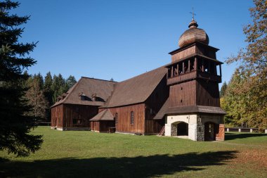 Svaty Kriz 'in Tahta Sanatsal Evanjelik Kilisesi Orta Avrupa, Slovakya' daki en büyük ahşap binalardan biridir.