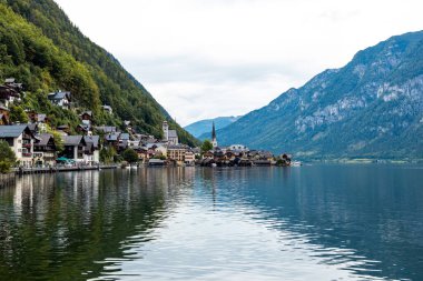 Avrupa 'nın En İyi Seyahat Varış Yeri, Hallstatt, Avusturya' nın Güzelliğini Keşfeden