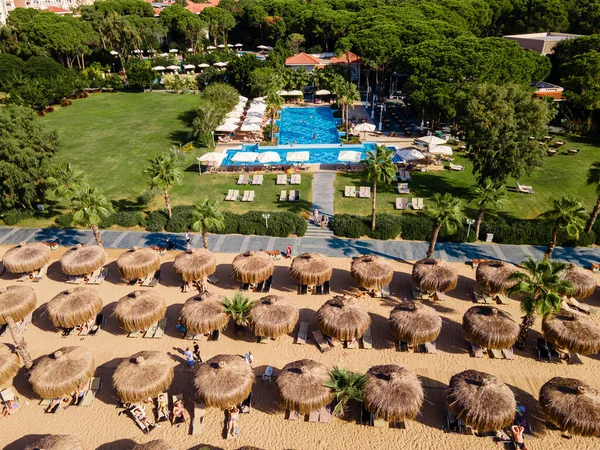 Vista Aerea Lussuoso Resort Tropicale Caratterizzato Idilliaco Paesaggio Esterno Con — Foto Stock
