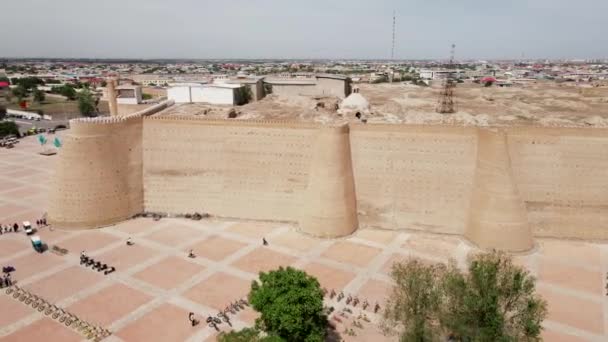 Bukhara Uzbekistan Pemandangan Udara Masjid Poi Kalan Dan Citadele Tabut — Stok Video