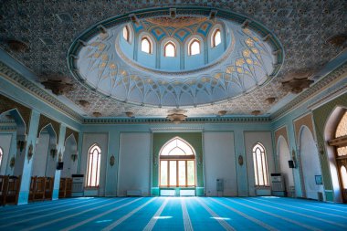 TASHKENT, UZBEKISTAN - 13 Ağustos 2023: Hazrati İmam Camii 'nin İçi