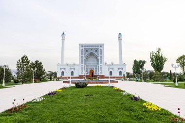 Taşkent Özbekistan 'daki güzel küçük beyaz camii