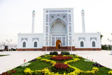Taşkent Özbekistan 'daki güzel küçük beyaz camii