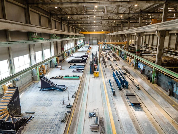 Prekast beton Duvar panosu fabrikasında Bina yapımı için