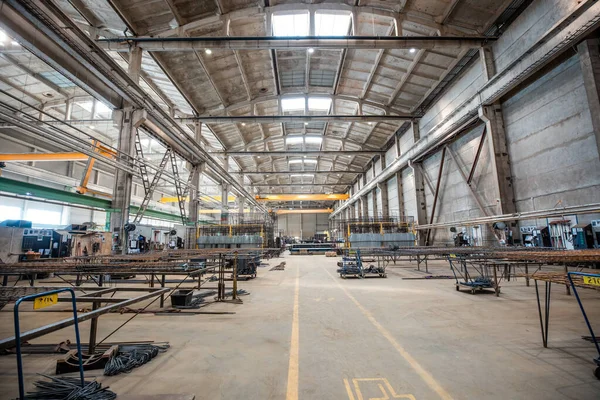 Interior Grande Edifício Industrial Fábrica Com Construções Aço Concreto — Fotografia de Stock