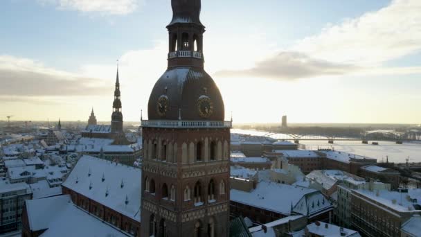 Flygfoto Över Vintern Riga Gamla Stan Lettlands Huvudstad Vacker Vinter — Stockvideo