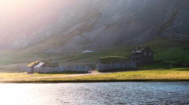 Vatnajkull Ulusal Parkı, İzlanda 'daki Svnafellskull Buzulu' nun hava görüntüsü, İskandinavya 'nın çarpıcı buz oluşumlarını gözler önüne seriyor..