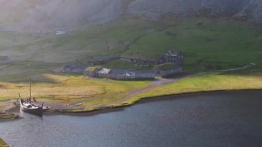 Vatnajkull Ulusal Parkı, İzlanda 'daki Svnafellskull Buzulu' nun hava görüntüsü, İskandinavya 'nın çarpıcı buz oluşumlarını gözler önüne seriyor..