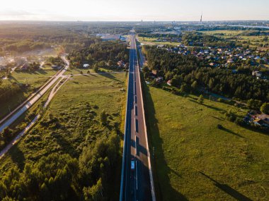 Letonya 'nın Kekava Bypass karayolu inşaatı. A7 Riga Bauska yolunun yeni bölümü ve Baltica 'daki uluslararası yolun bir bölümü