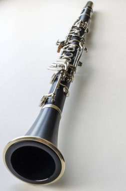 Fransız sistem klarneti arka planda yakın plan