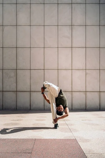Confident Hispanic Boy Doing Break Dance White Wall Street — Stock Photo, Image
