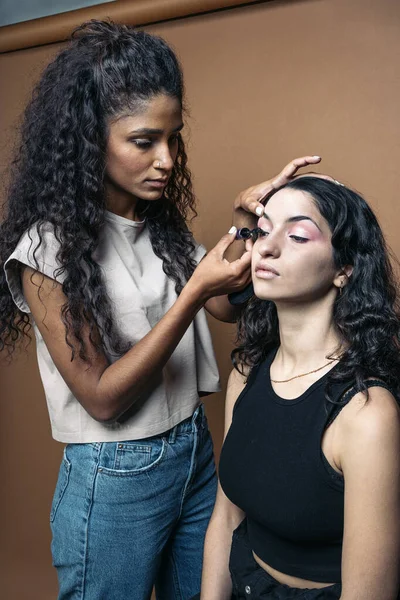 Stock Photo Cool Makeup Artist Doing Makeup Her Client Studio — Stok Foto