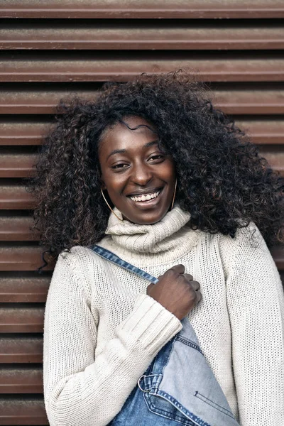 Stock Photo Young Black Girl Smiling Looking Camera Wall — Fotografia de Stock