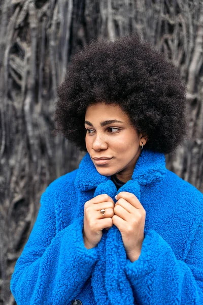 Stock Photo Young Afro Woman Expressive Look Looking Away Black — Photo