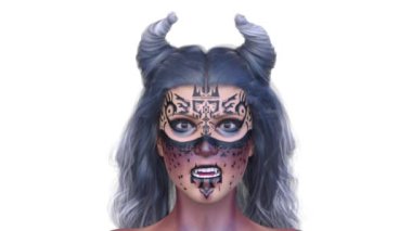 Cadı makyajlı bir kadının 3 boyutlu görüntüsü