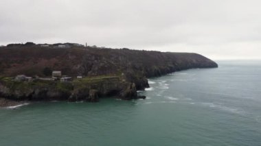 İngiltere 'de, Trevaunance Cove St. Agnes Cornwall yakınlarındaki uçurumlar. 