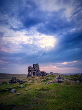 Dartmoor harabesi Gün batımında Devon UK 