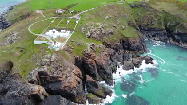 Пендинские Скалы Воздушного Беспилотника Cornwall — стоковое видео