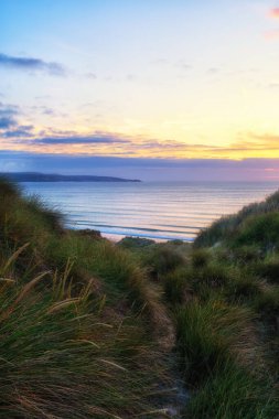 Hayle Towans günbatımı Cornwall İngiltere 