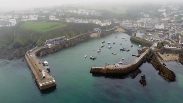 Puerto Mevagissey Niebla Cornwall Inglaterra Reino Unido — Vídeos de Stock