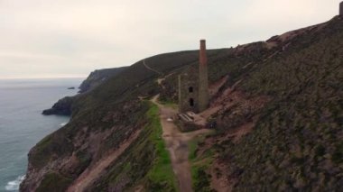 Wheal Coates, İngiltere 'den İngiltere' nin Towanroath Motor Evi 'ne. 