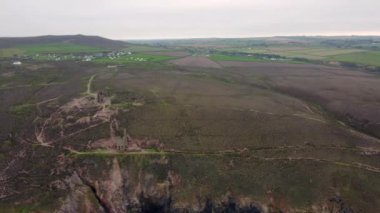 Havadaki Wheal Coates Cornwall Birleşik İnsansız Hava Aracı 