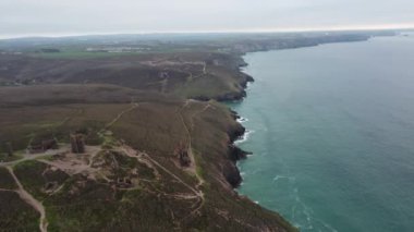 Havadaki Wheal Coates Cornwall Birleşik İnsansız Hava Aracı 