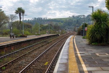 Cornwall UK tren istasyonunu kaybettik.  