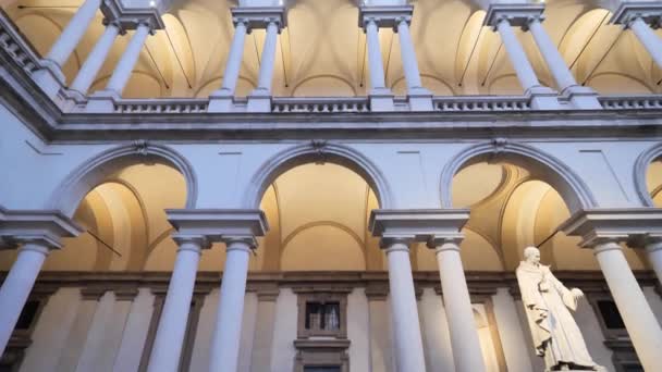 Pátio Pinacoteca Brera Com Estátua Bonaventura Cavalieri Milão Lombardia Itália — Vídeo de Stock