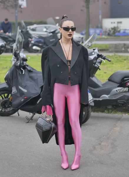 Fashion Blogger Street Style Outfit Przed Pokazem Mody Diesel Podczas — Zdjęcie stockowe