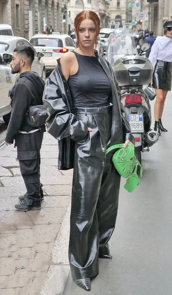 Módní Blogger Ludovica Bizzaglia Street Styl Outfit Před Módní Přehlídkou — Stock fotografie