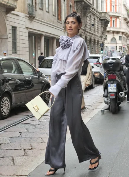 Mode Bloggare Street Style Outfit Före Calcaterra Modevisning Milano Modevecka Stockfoto