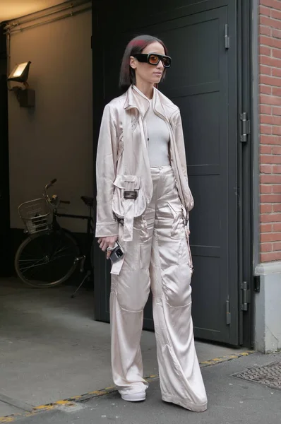 Mode Bloggare Street Style Outfit Efter Fendi Modevisning Milano Modevecka — Stockfoto