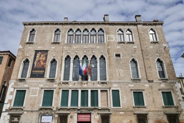  Venedik, Lombardiya, İtalya 'nın ortasındaki tarihi saray