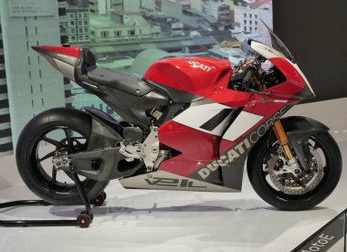 7 Kasım 2023: EICMA 'da motosiklet ve aksesuarlar, uluslararası motosiklet sergisi, Lombardy, İtalya.