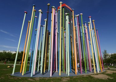  Şehir yaşamında modern yerleşim yeri, Milan, Lombardy, İtalya