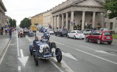  Bergamo 'da klasik araba. Yıllık 1000 mil tarihi yarış 2024, Lombardy, İtalya