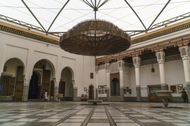 Fas 'taki Marakeş Müzesi' nin iç çekimleri. Düşük açılı geniş açı resmi.