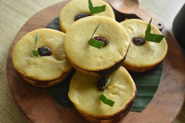 Lezzetli ve lezzetli çamur pastası, bu pasta geleneksel Endonezya pastasıdır.